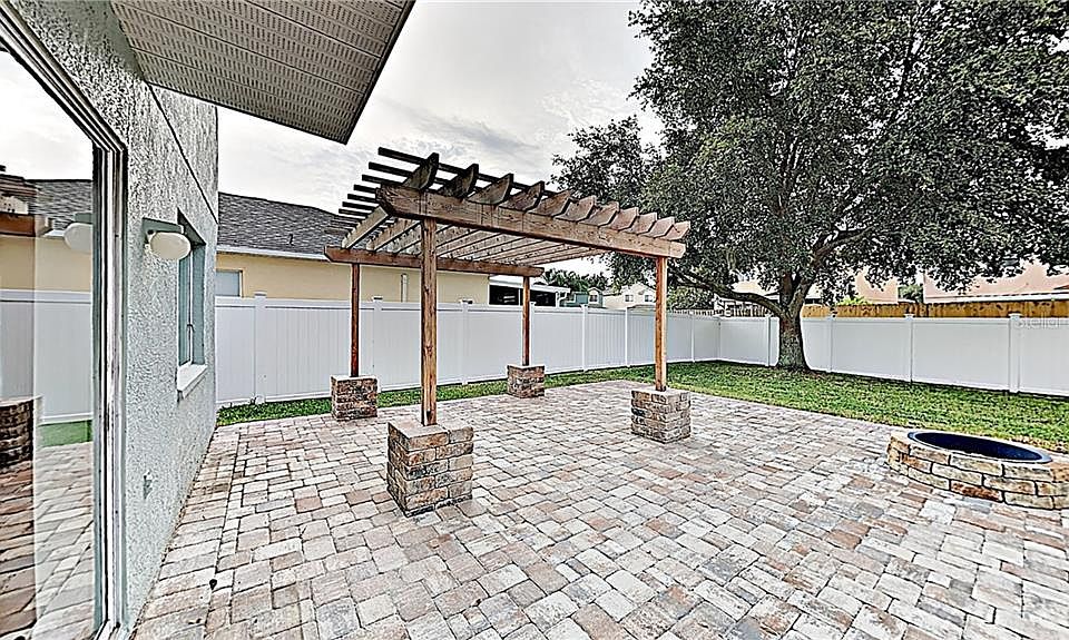 2nd image of 12908 Fennway Ridge Dr