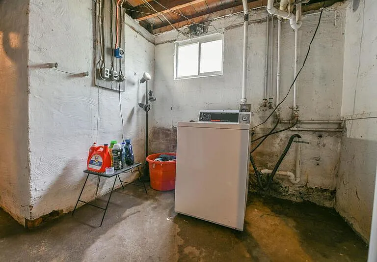 1217 Chicago St — Photo 15