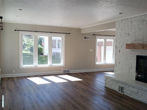 2nd image of 606 Laudan Blvd