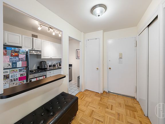 4th image of 355 E 72nd St #11F