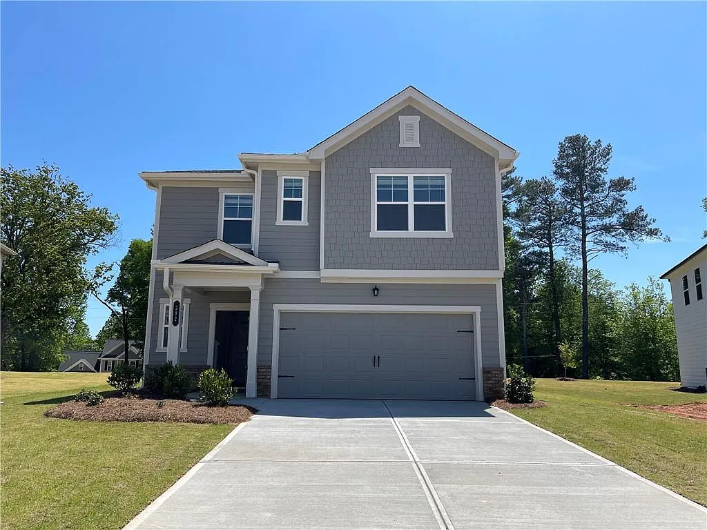 5 bed, 2.5 bath, 2178 sqft, $2,300 — Photo 2
