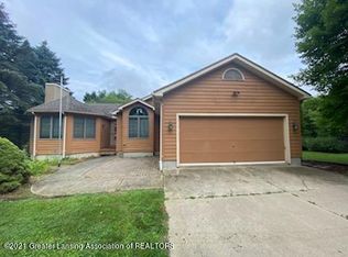 870 S Michigan Rd, Eaton Rapids, MI 48827