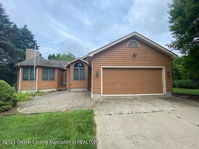 870 S Michigan Rd, Eaton Rapids, MI, 48827
