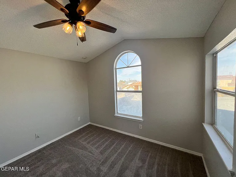 11013 Thatcher Pond Ln — Photo 9