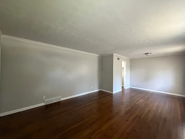 3 bed, 1.5 bath, 1274 sqft, $1,445 — Photo 4