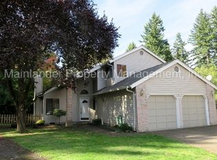 10981 SW Chateau Ln, Tigard, OR