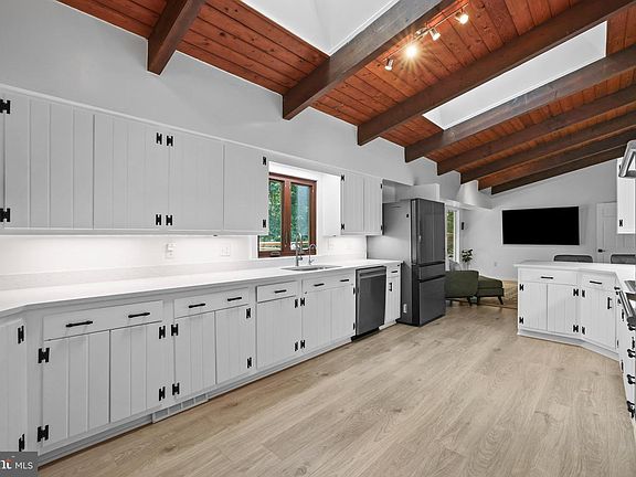 4th image of 17133 Clarksridge Rd