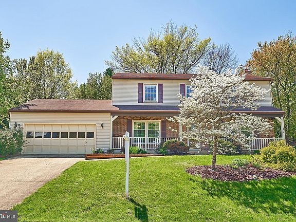 3rd image of 713 Jenny Ann Ct