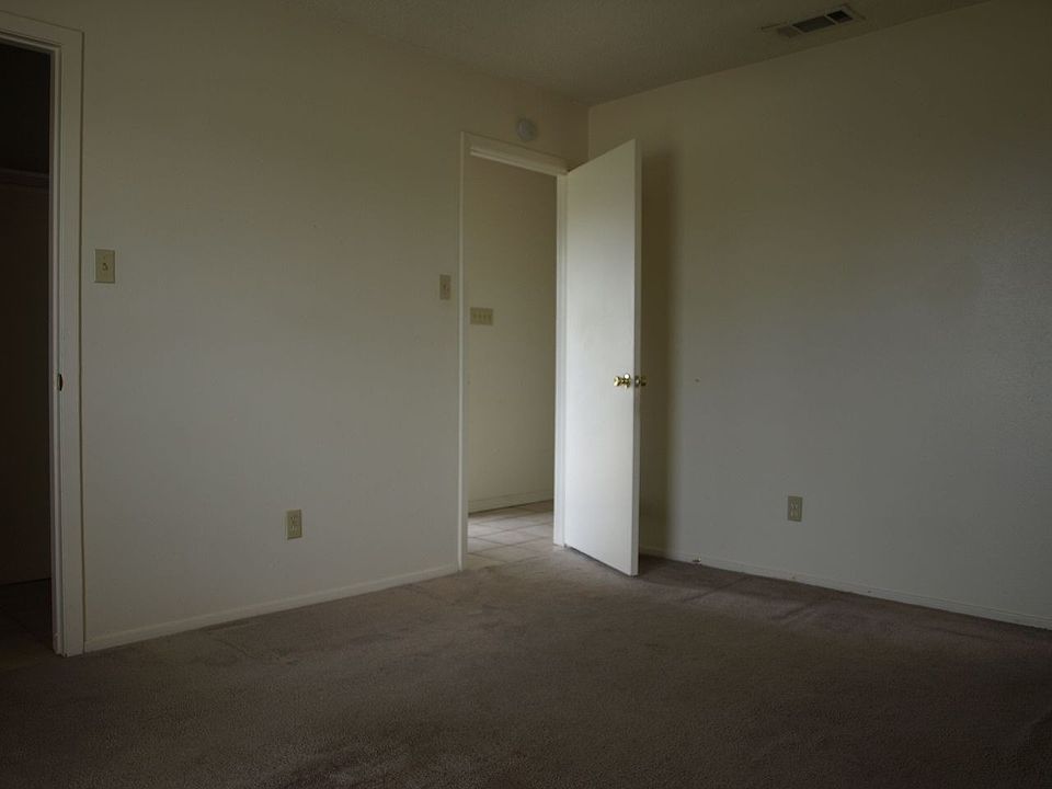 217 W Gruver Cir, Hewitt, TX 76643 Zillow