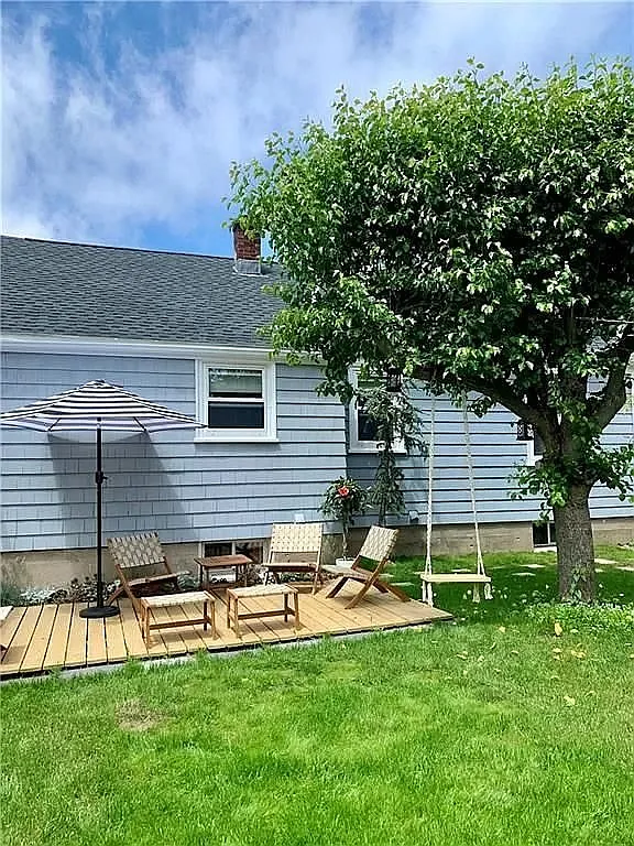 2 bed, 888 sqft, $3,600 — Photo 2