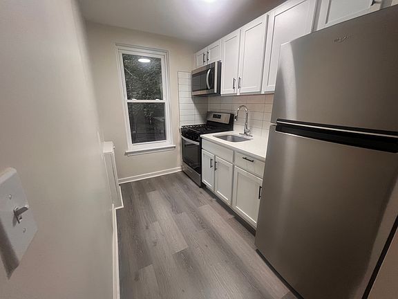 5th image of 676 Park Ave #1A