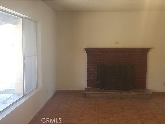 4th image of 7801 Condalia Ave