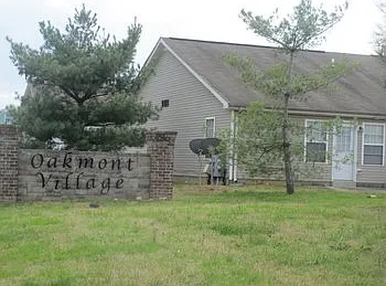 9103 Pembroke Oak Grove Rd #4E — Photo 2