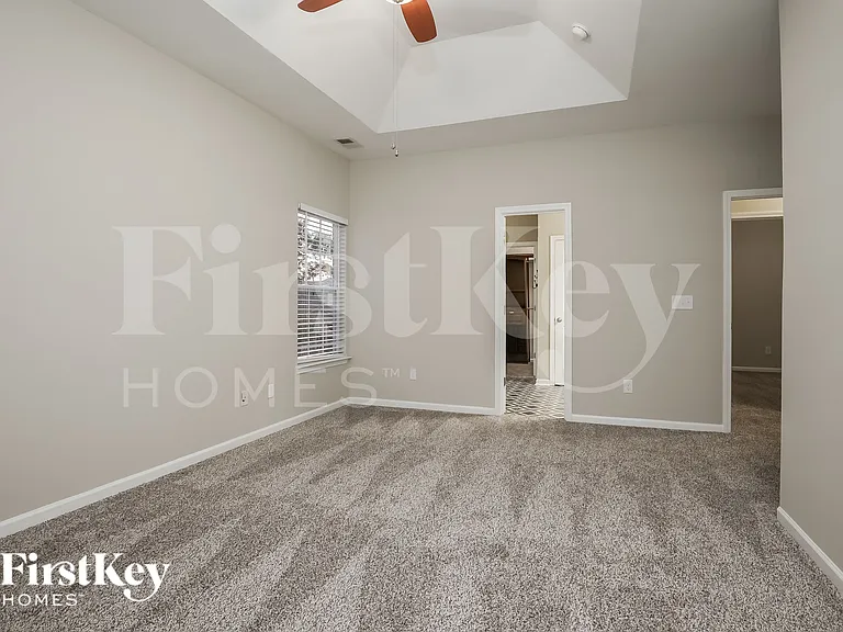 5265 Stonewall Dr — Photo 12