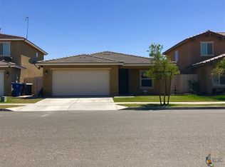 616 Dulles Dr, Imperial, CA 92251