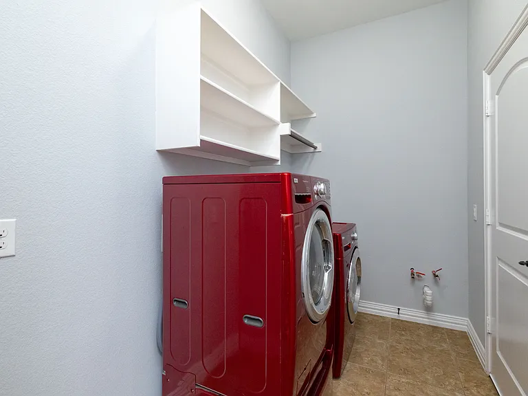 305 Dorset Ct — Photo 34