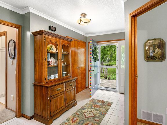 4th image of 28957 Beaumont Ct