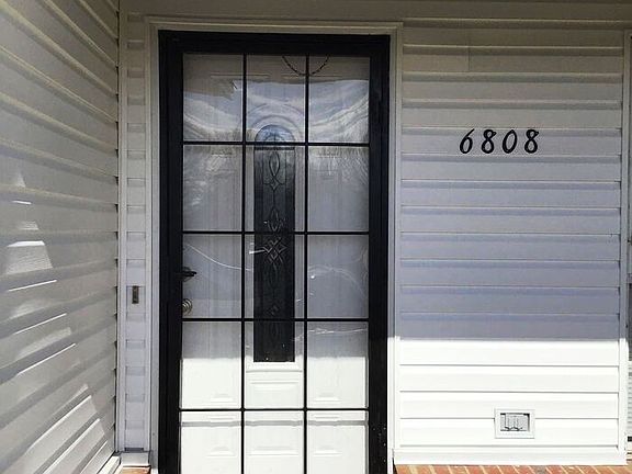 2nd image of 6808 Northknoll Cv