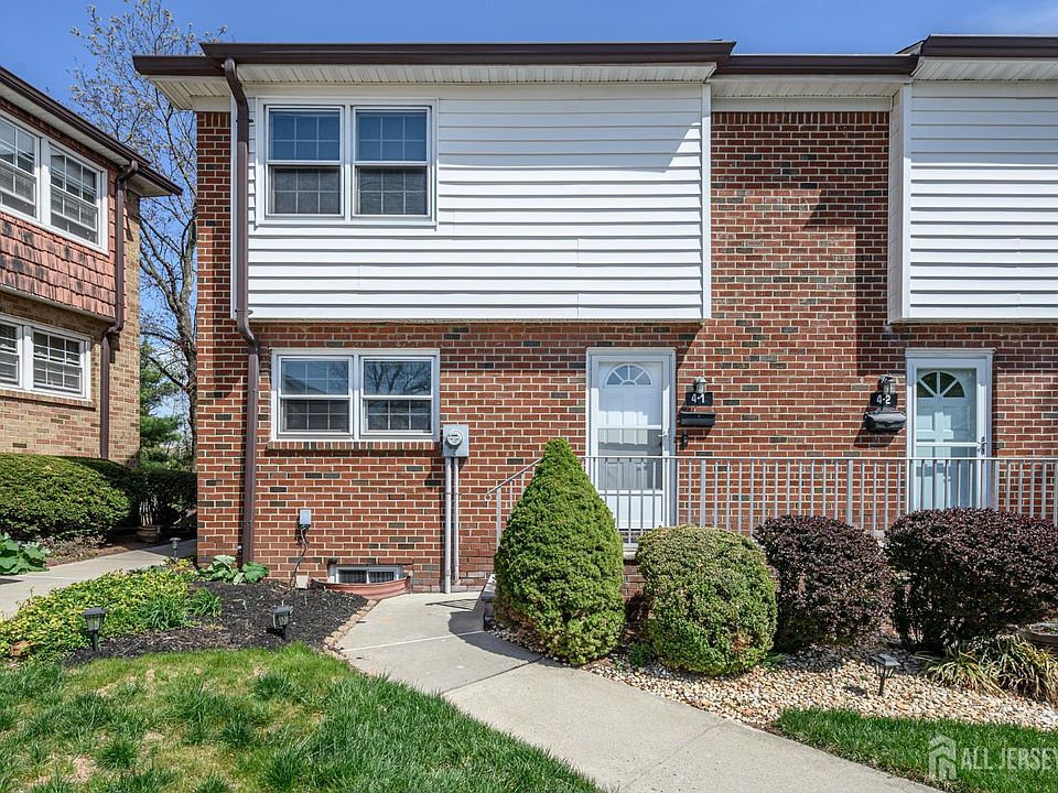 1st image of 4 Cardinal Ln APT 1