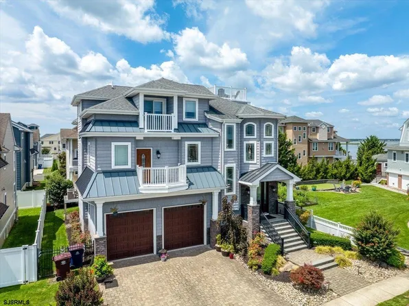 903 N Cornwall Ave, Ventnor, NJ 08406