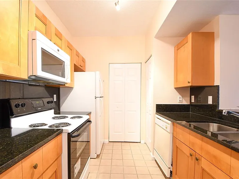 14214 Fredricksburg Dr #108 — Photo 14