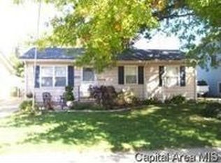2609 Somerton Rd, Springfield, IL 62702
