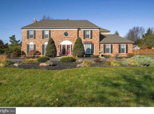 17 Bennington Dr, Lawrence Township, NJ 08648