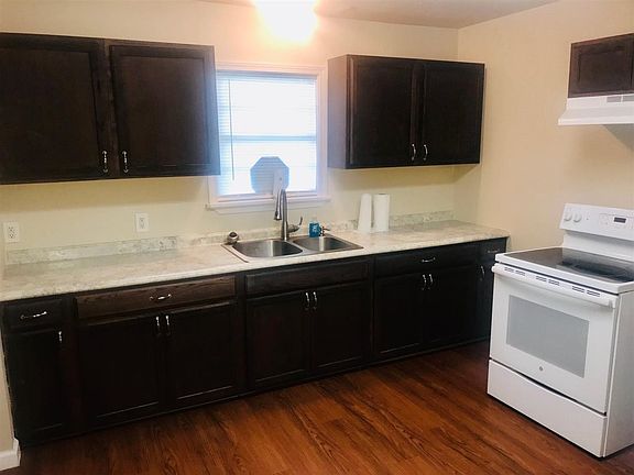 5th image of 2385 Clearview St