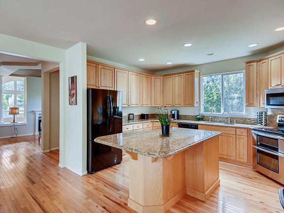 5th image of 7028 Thompson Ave SE