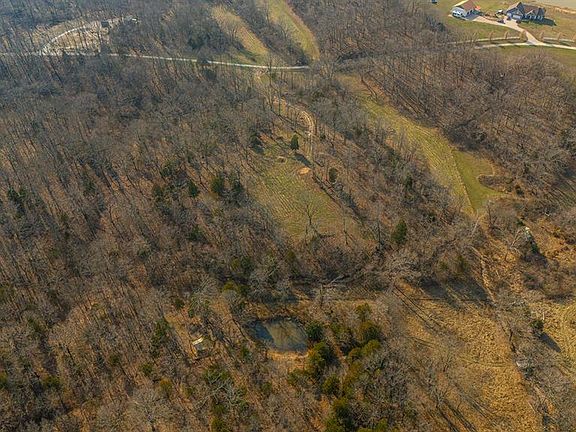 3rd image of 158 Soda Creek Rd