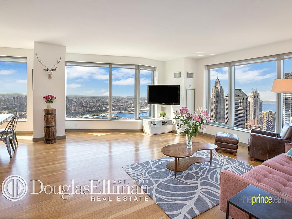 1st image of 8 Spruce St APT 59J