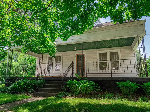 601 E Clark St, Owensville, IN 47665