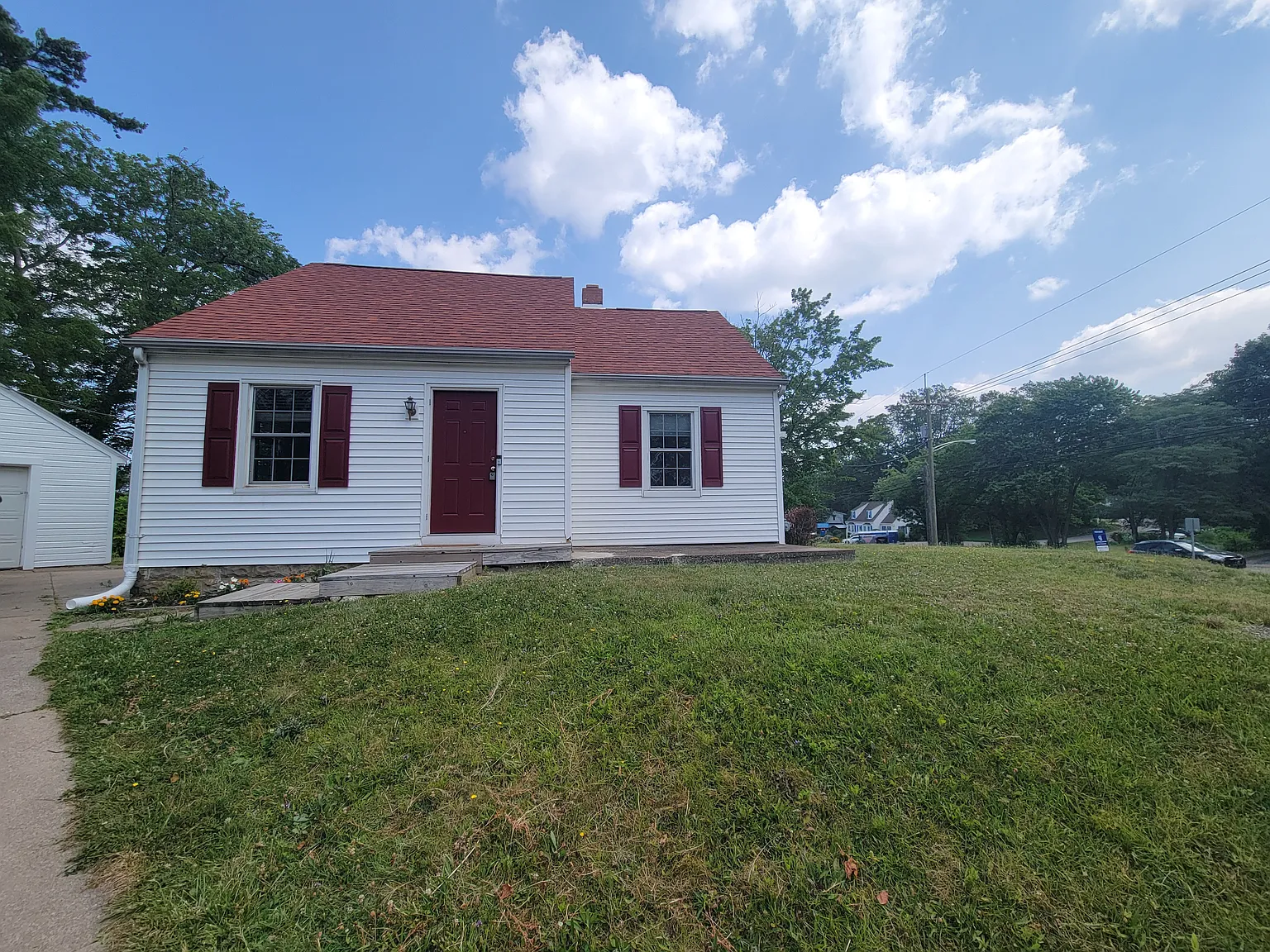 3 bed, 1153 sqft, $1,925 — Photo 1