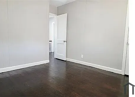 700 E Cold Spring Ln — Photo 10