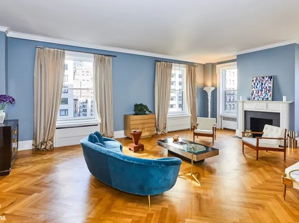 525 Park Avenue image 1 of 21