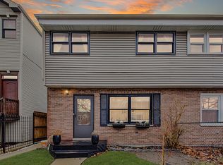 1748 N Washtenaw Ave, Chicago, IL 60647