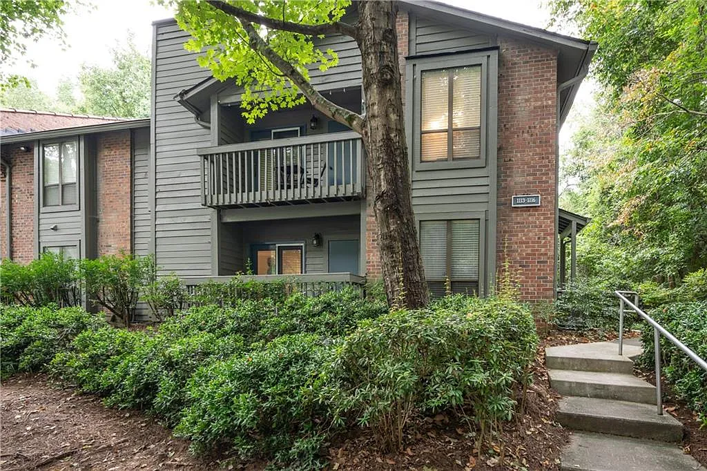 1113 McClelen Way photo 1