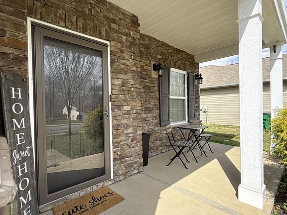 2nd image of 10426 Kempsford Dr