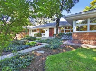 535 Dundee Rd, Glencoe, IL 60022