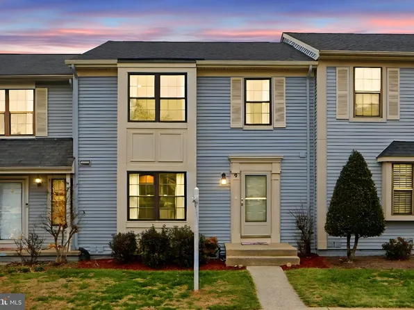 9 Conoy Ct, Sterling, VA 20165