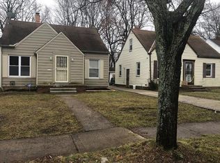 19816 Sunset Dr, Warrensville Heights, OH