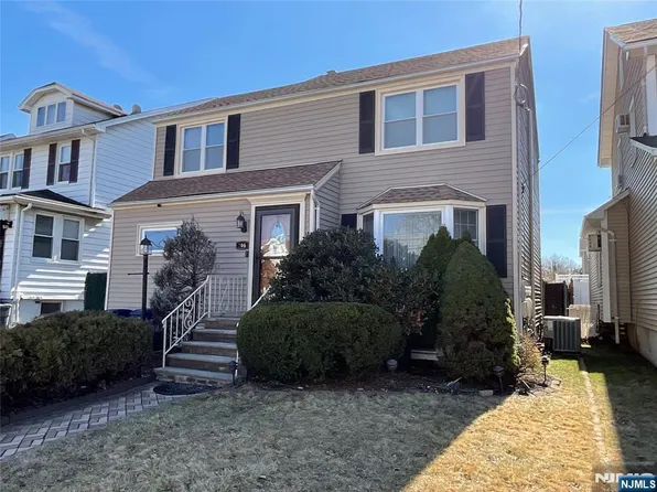 706 Ten Eyck Ave, Lyndhurst, NJ 07071
