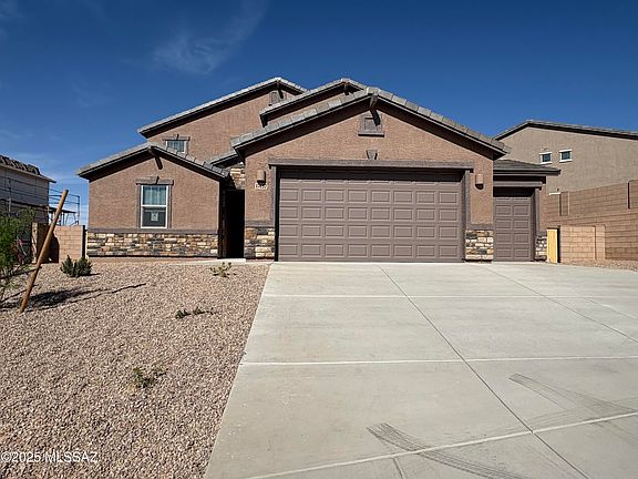 2nd image of 17637 S Ironwood Bend Dr