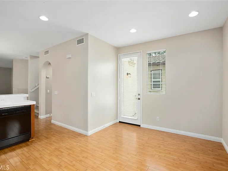 21 Tall Oak — Photo 14