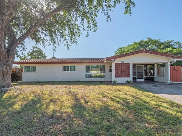 5692 SW 1st Street, Plantation, FL 33317