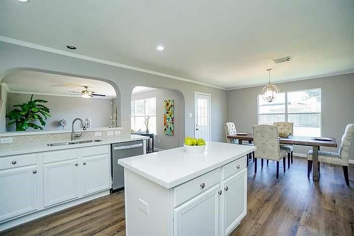 1st image of 21011 Castle Gardens Ct