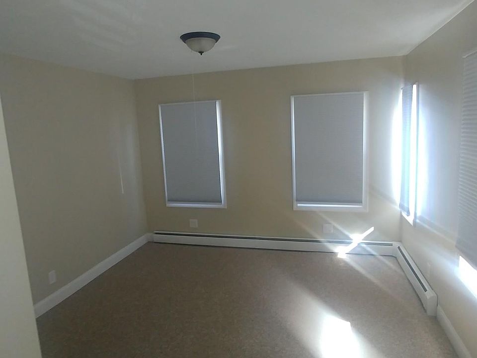 1st image of 42 Greenville St