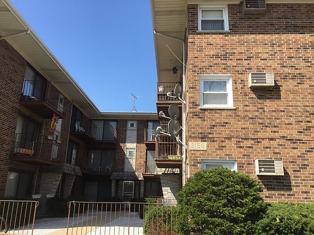 1st image of 3158 N Neenah Ave #2D