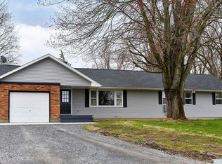 311 W Ghent Rd, Hudson, NY 12534