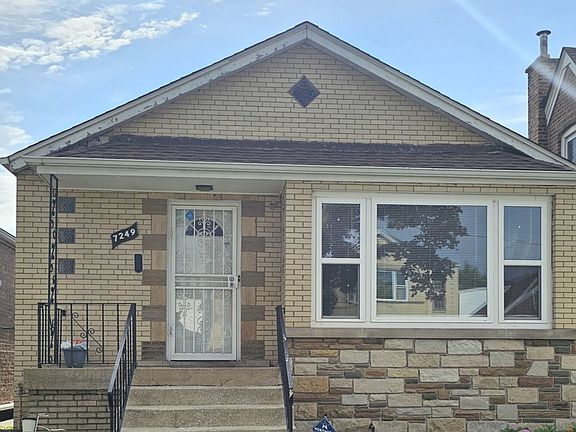 2nd image of 7249 S Sacramento Ave